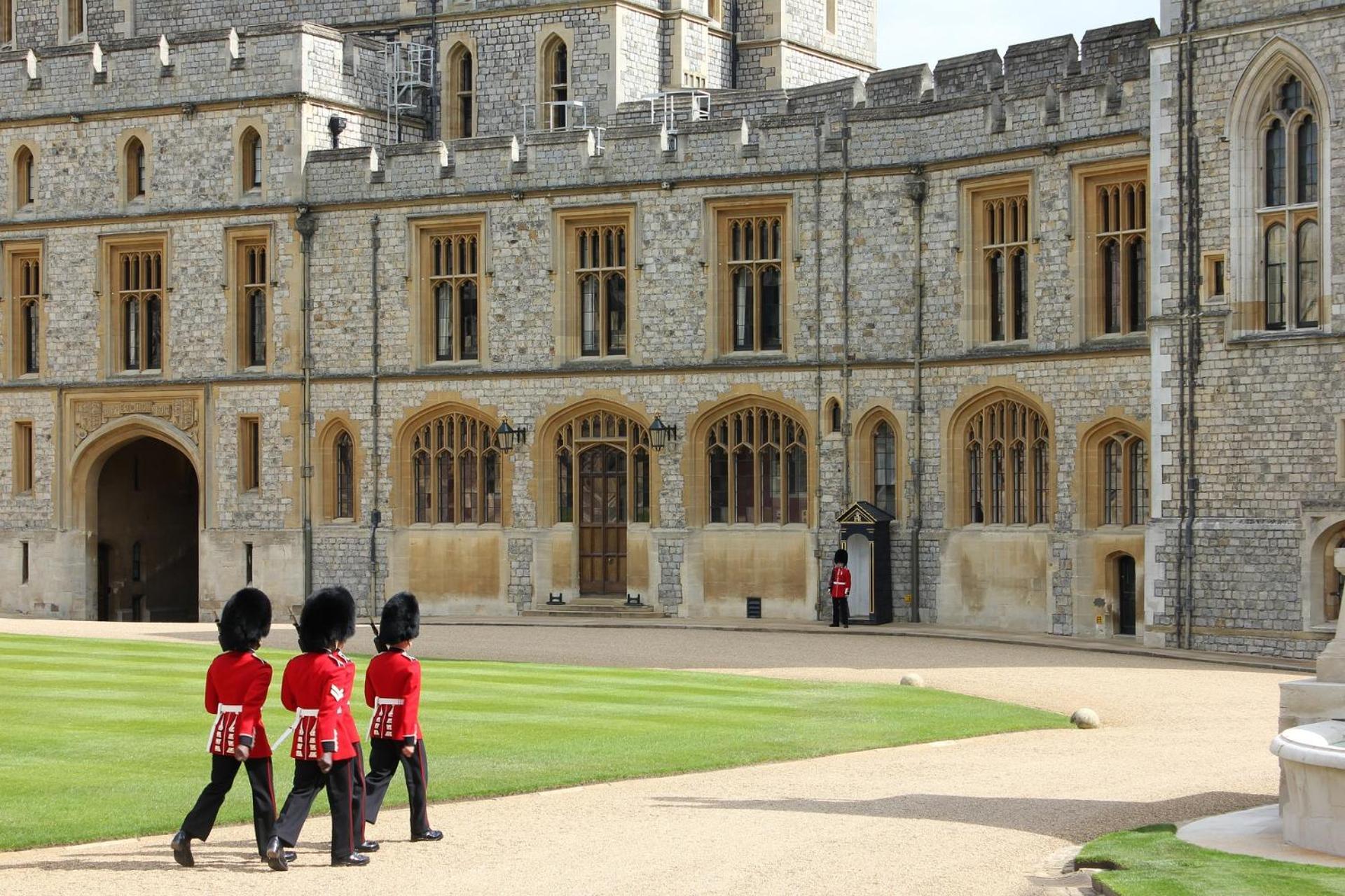Charles House - Windsor Castle Hotel Luaran gambar