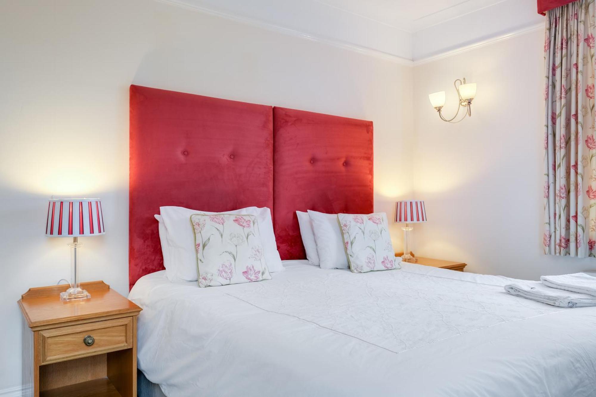 Charles House - Windsor Castle Hotel Luaran gambar