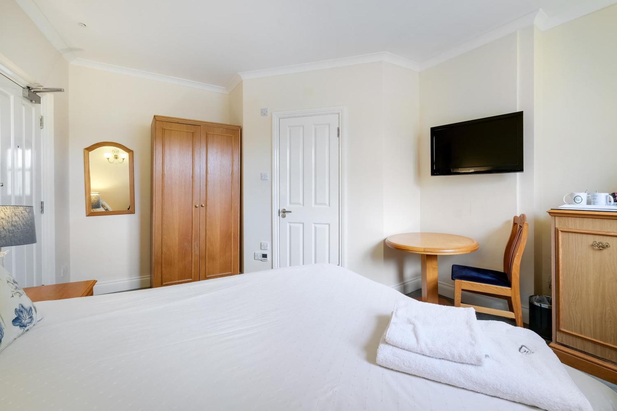 Charles House - Windsor Castle Hotel Luaran gambar