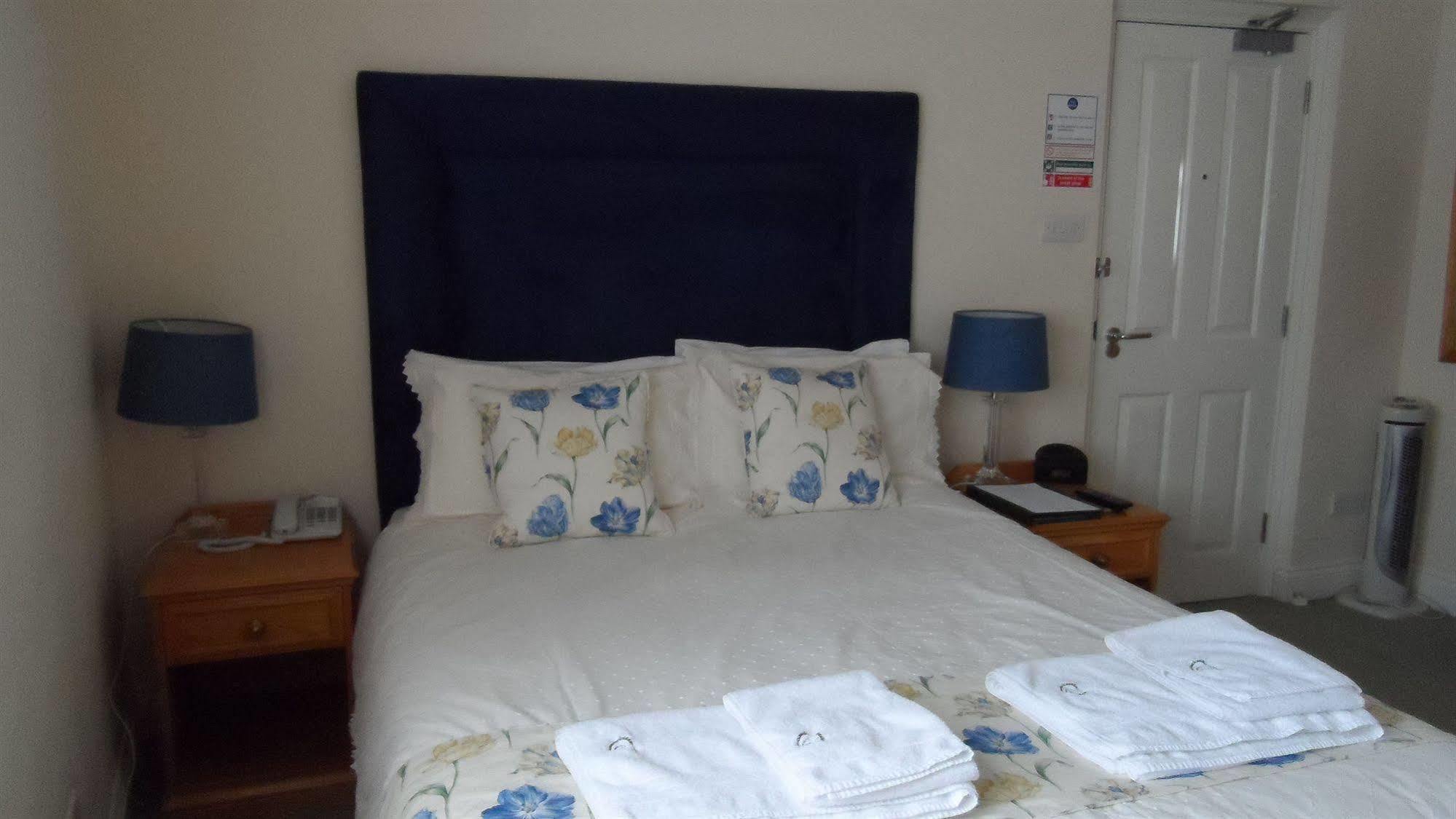 Charles House - Windsor Castle Hotel Luaran gambar